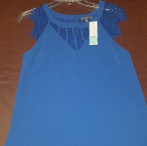 Sleeveless dress shirt